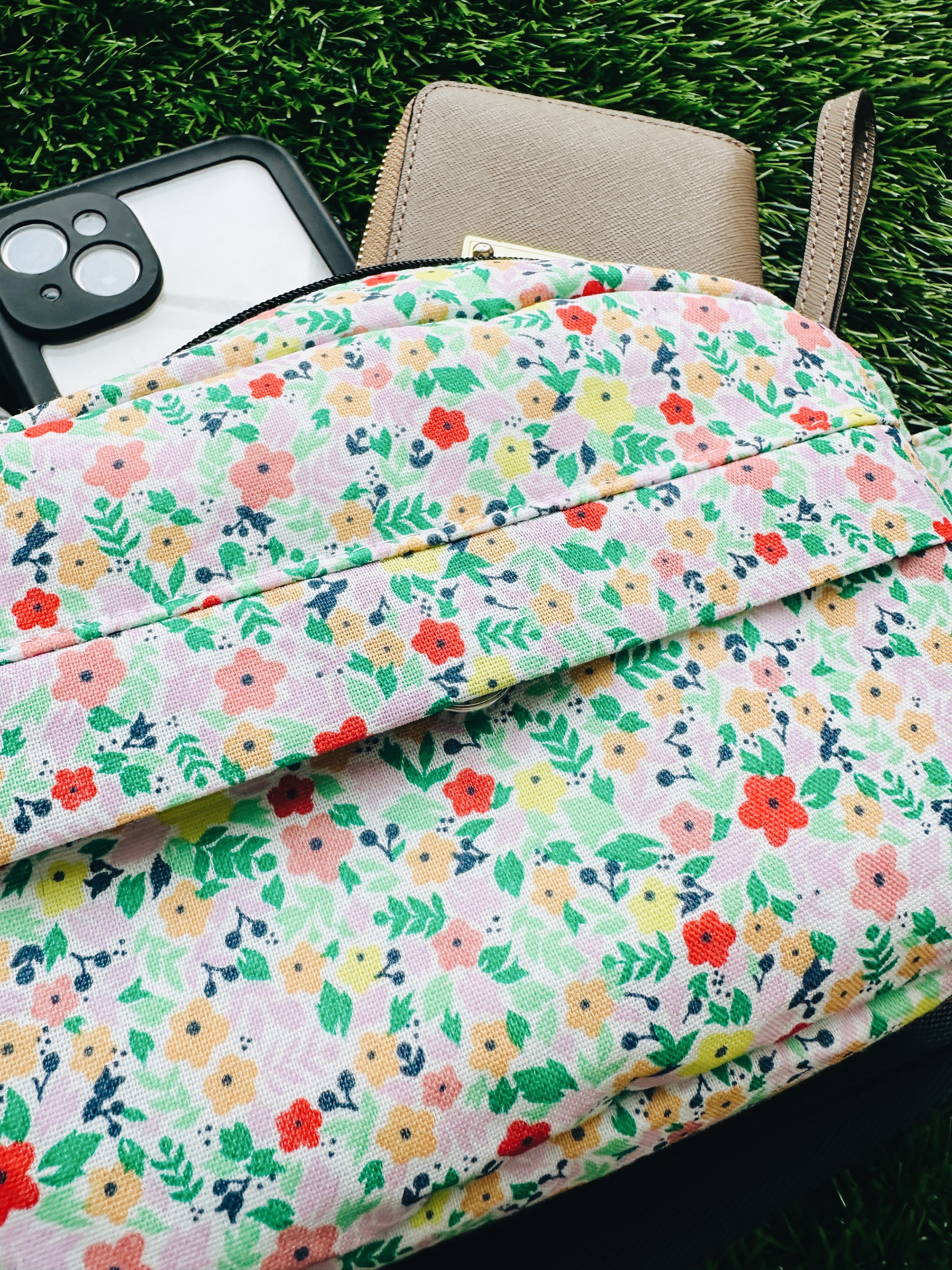 Floral green tiny flowers fanny pack, boho chic everyday bum bag, crossbody fanny pack