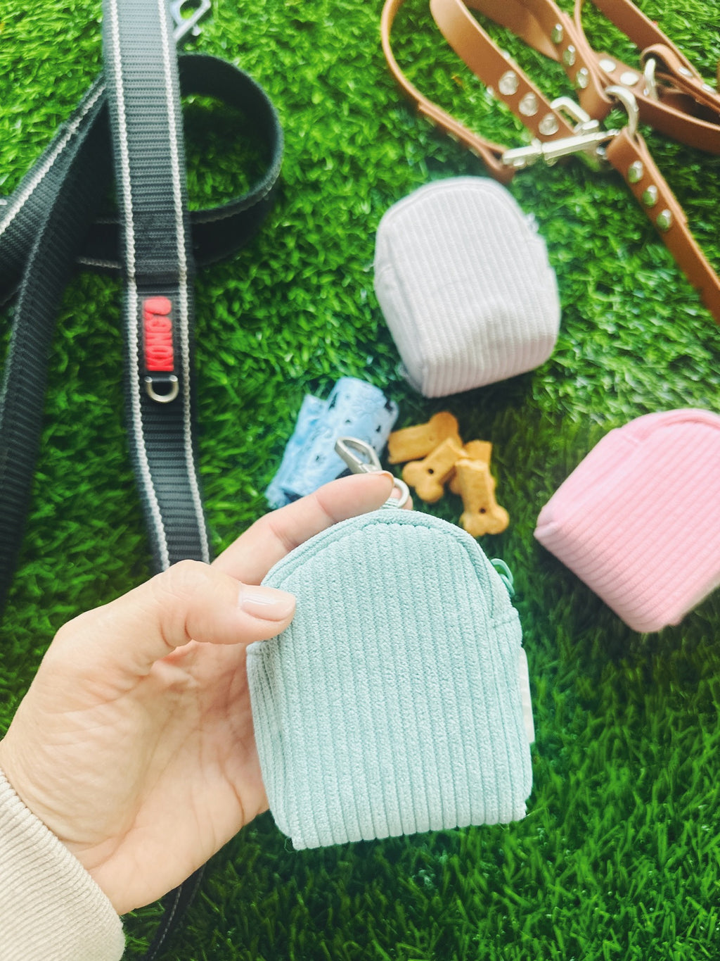 schoobag poop bag dispenser in pastel colors