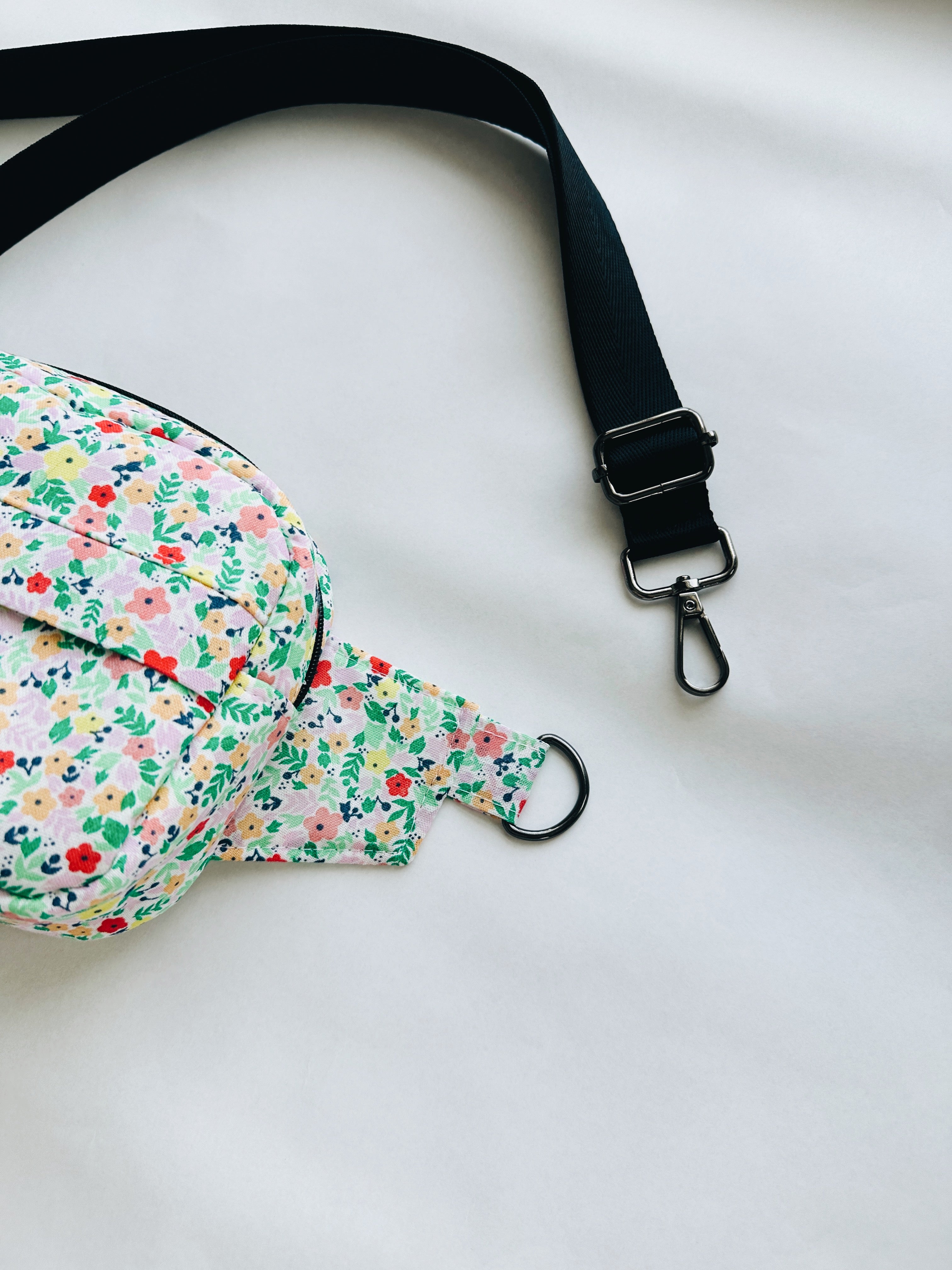 Floral green tiny flowers fanny pack, boho chic everyday bum bag, crossbody fanny pack