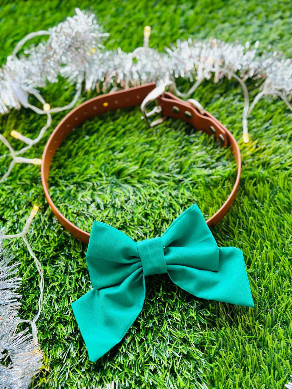Green sailor for dogs, match with your dog bow