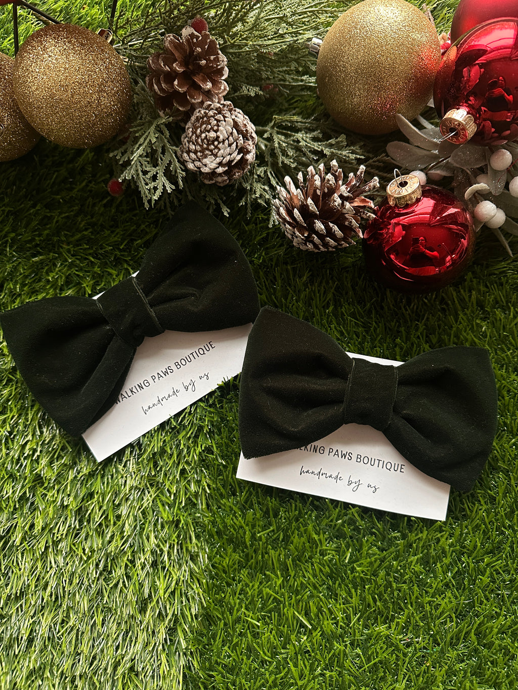 green velvet dog bowtie adjustable and attachable to dog collar