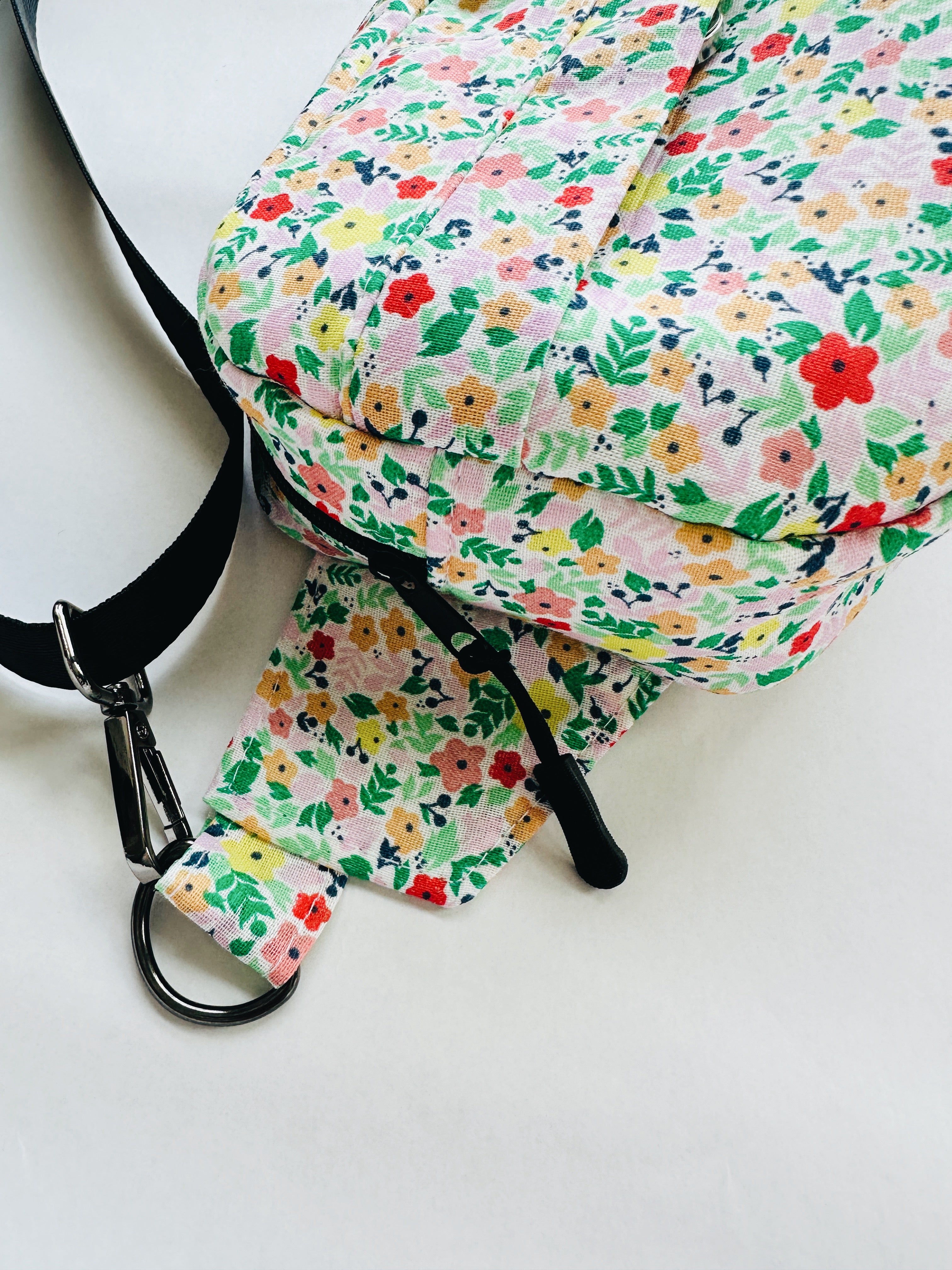 Floral green tiny flowers fanny pack, boho chic everyday bum bag, crossbody fanny pack
