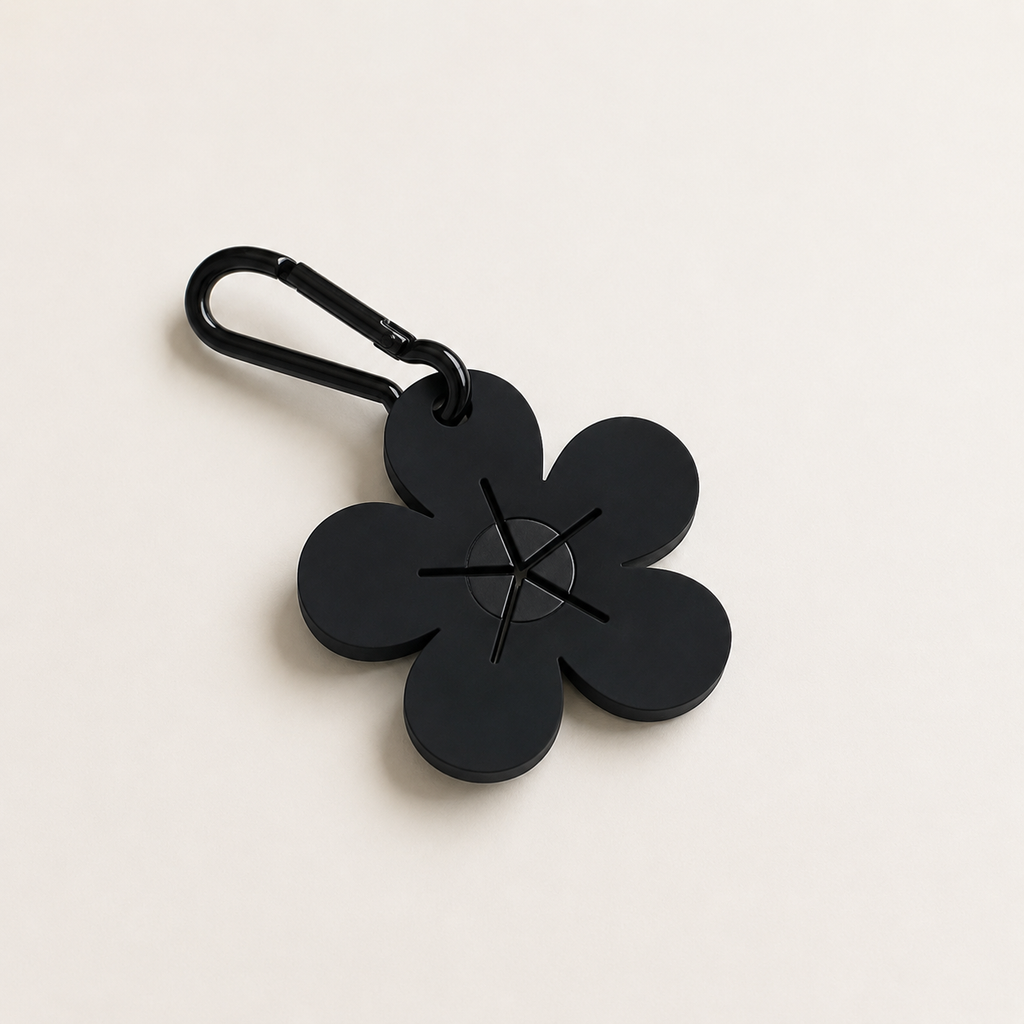 Flower Poop Bag Holder with Carabiner – Stylish Dog Walking Waste Bag Dispenser