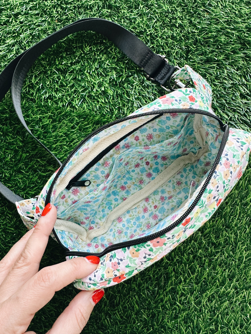 Floral green tiny flowers fanny pack, boho chic everyday bum bag, crossbody fanny pack