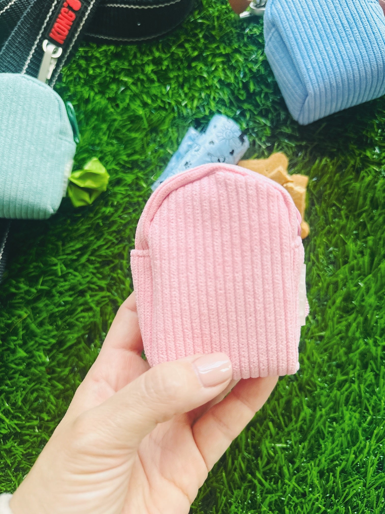 schoobag poop bag dispenser in pastel colors