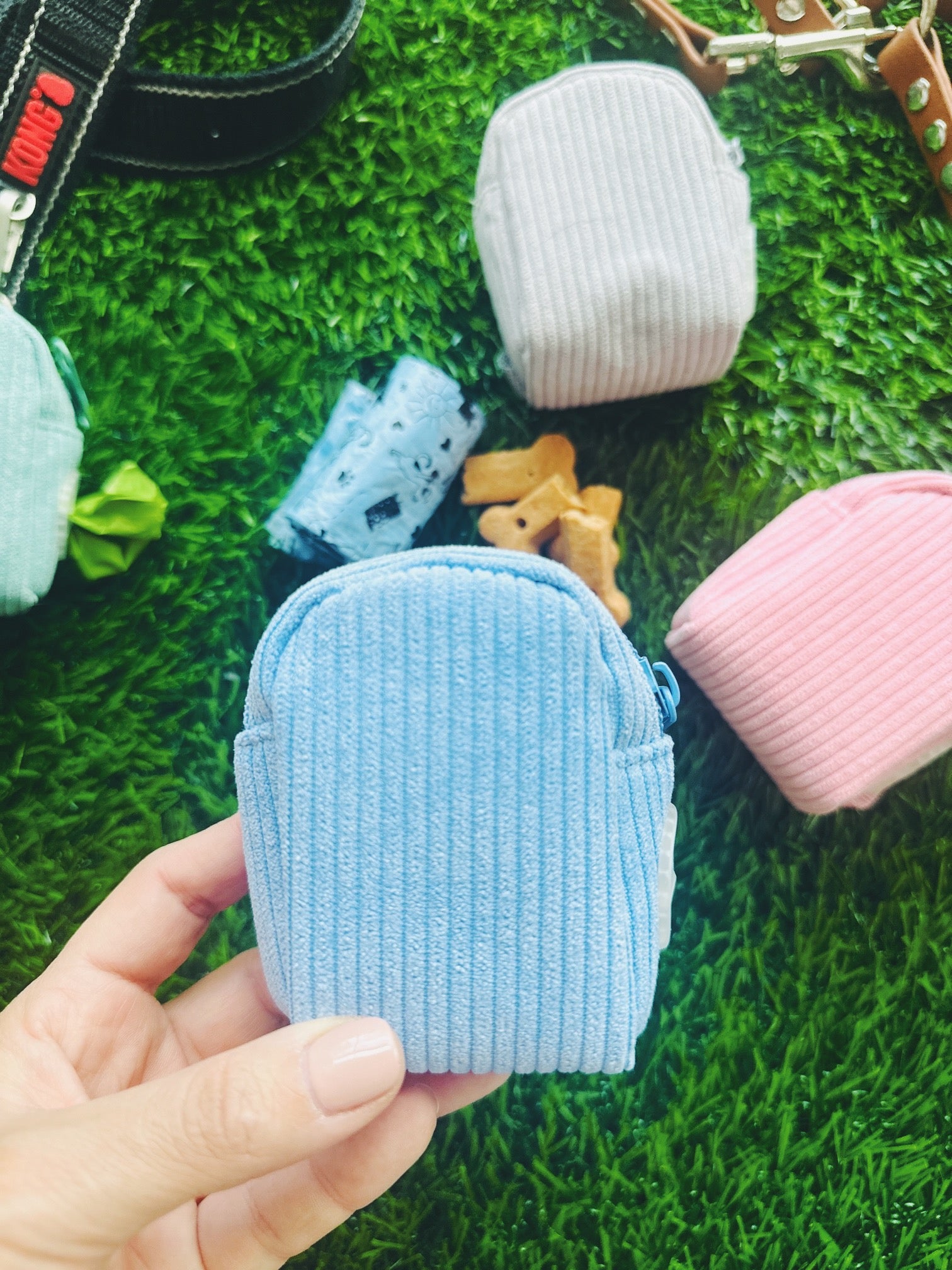 schoobag poop bag dispenser in pastel colors