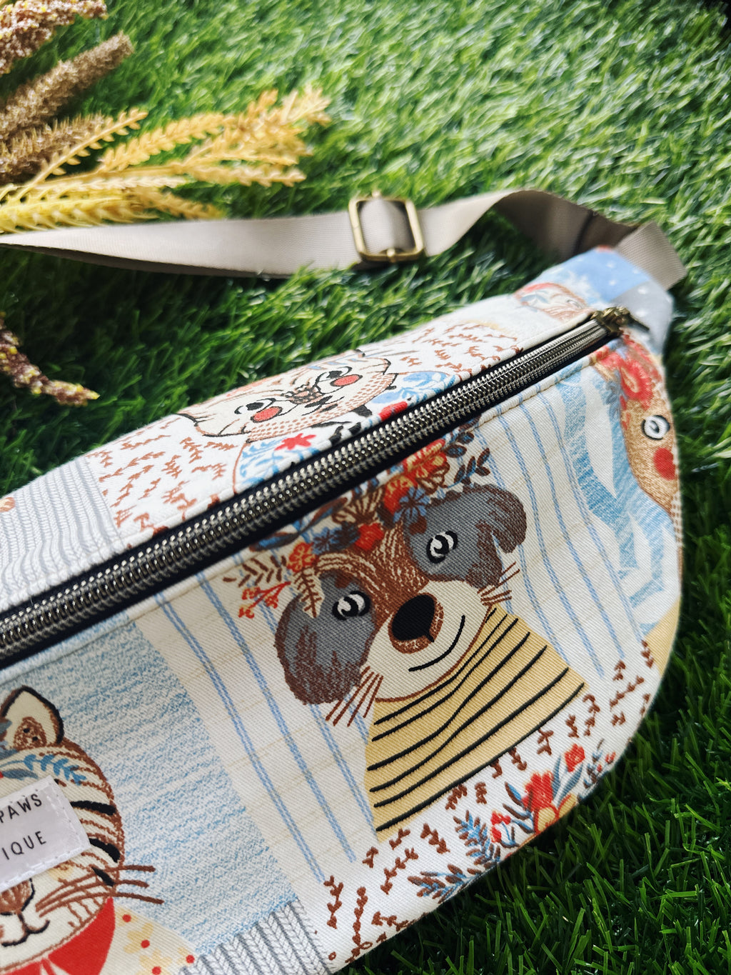 Dog faces Canvas Fanny pack, waist purse