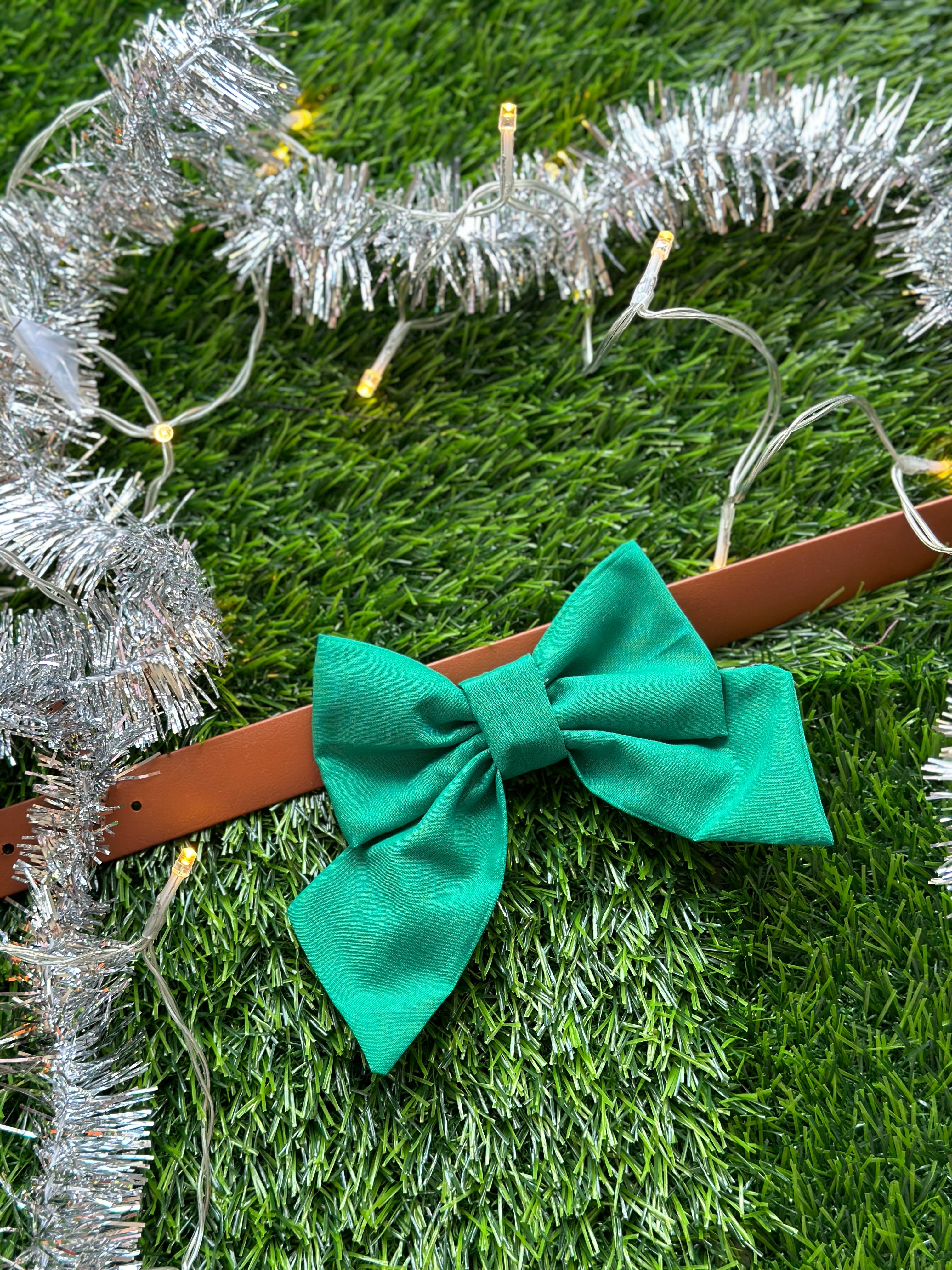 Green sailor for dogs, match with your dog bow