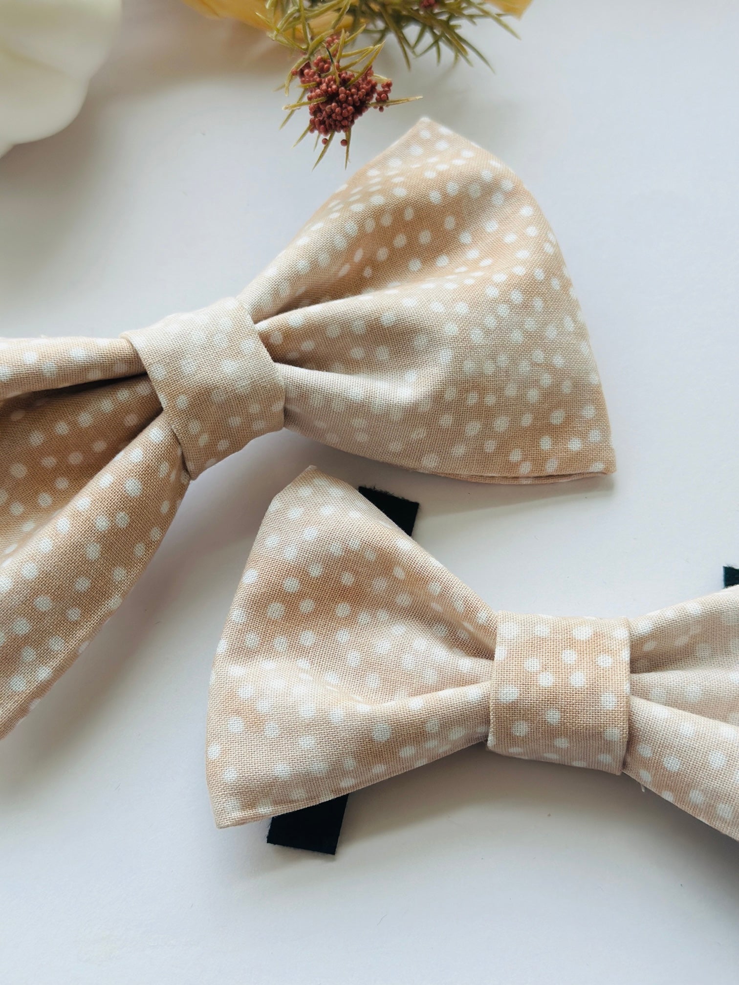 Polka dot beige bow for dogs, attachable bowtie,