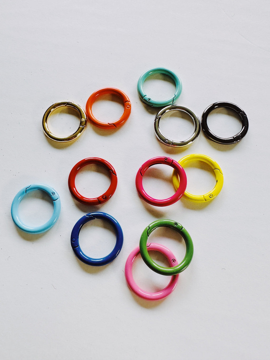 add on treat bag holder hook, Trigger Spring O Rings Round Carabiner Clip Snap, multicolor option carabiner for treat holder bags