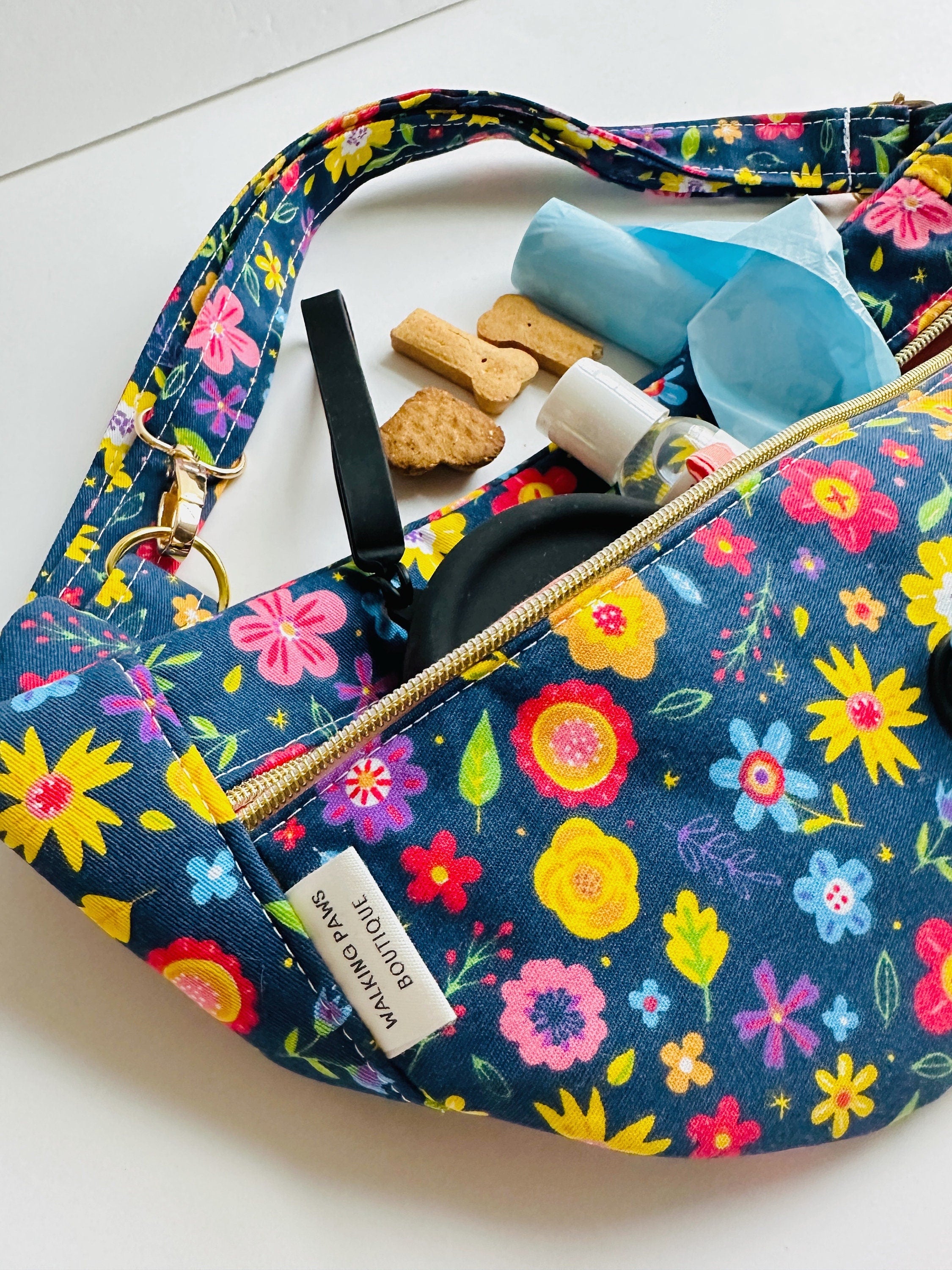 botanical fanny pack for dog walking, bum belt purse, blue floral waist bag, dog training purse with poo holder and inside pocket. Trending